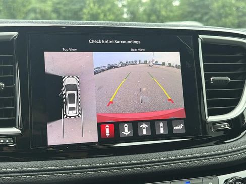 New 2027 Chrysler Pacifica Select AWD/4WD image 8