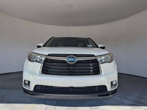Used 2015 Toyota Highlander Limited image 3