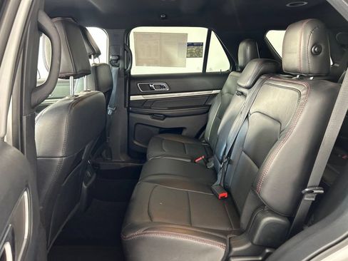 Used 2019 Ford Explorer Sport AWD/4WD image 33