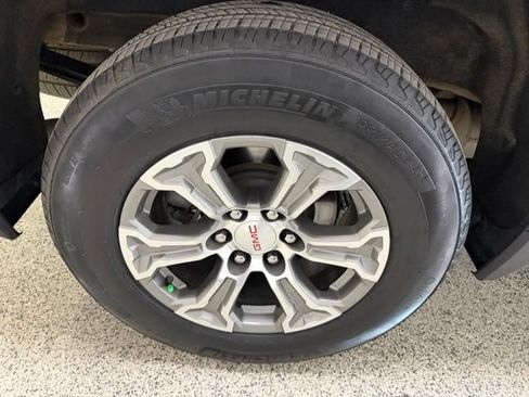 Used 2022 GMC Sierra 1500 SLT w/ SLT Convenience Package AWD/4WD image 11