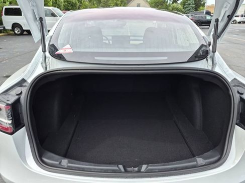 Used 2018 Tesla Model 3 Mid Range RWD image 22