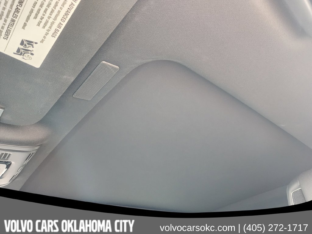Used 2025 Cadillac Escalade ESV Sport AWD/4WD image 18