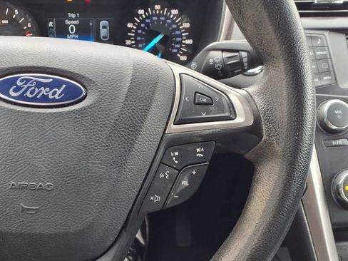 Used 2017 Ford Fusion SE FWD image 23