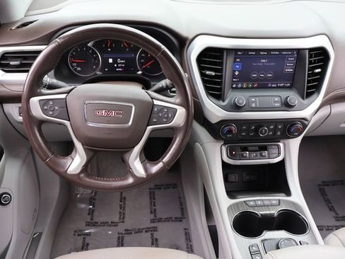 Used 2020 GMC Acadia SLT image 18