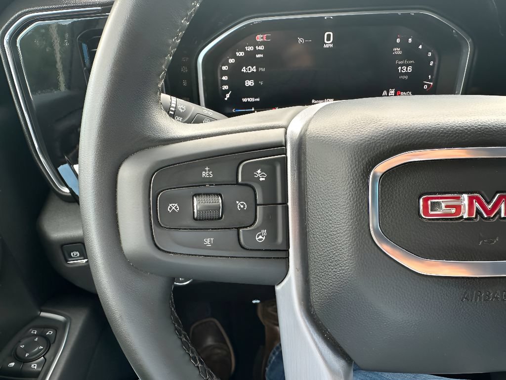 Used 2026 GMC Sierra 1500 SLT AWD/4WD image 28