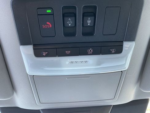 New 2026 Nissan Pathfinder SL image 24