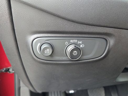 Certified 2024 Chevrolet Equinox LT image 24