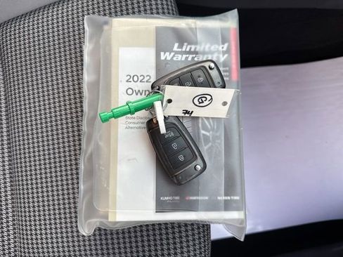 Used 2022 Hyundai Kona SE image 53