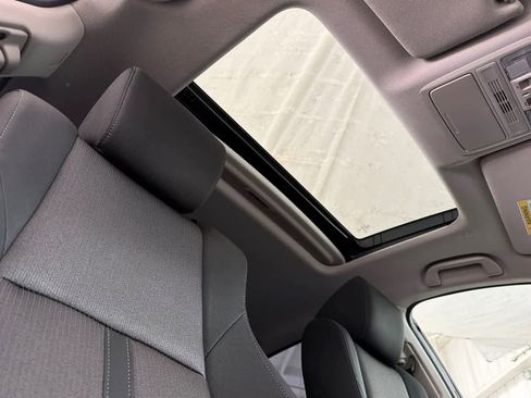 Used 2018 Honda Accord EX image 16