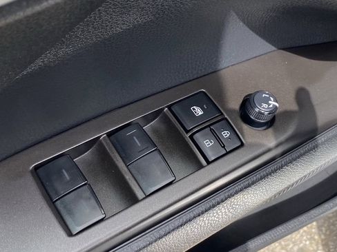 Certified 2023 Toyota Camry SE FWD image 23