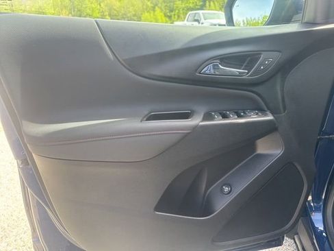 Used 2022 Chevrolet Equinox RS w/ Infotainment Package AWD/4WD image 10