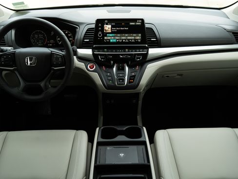 Certified 2026 Honda Odyssey EX-L image 27