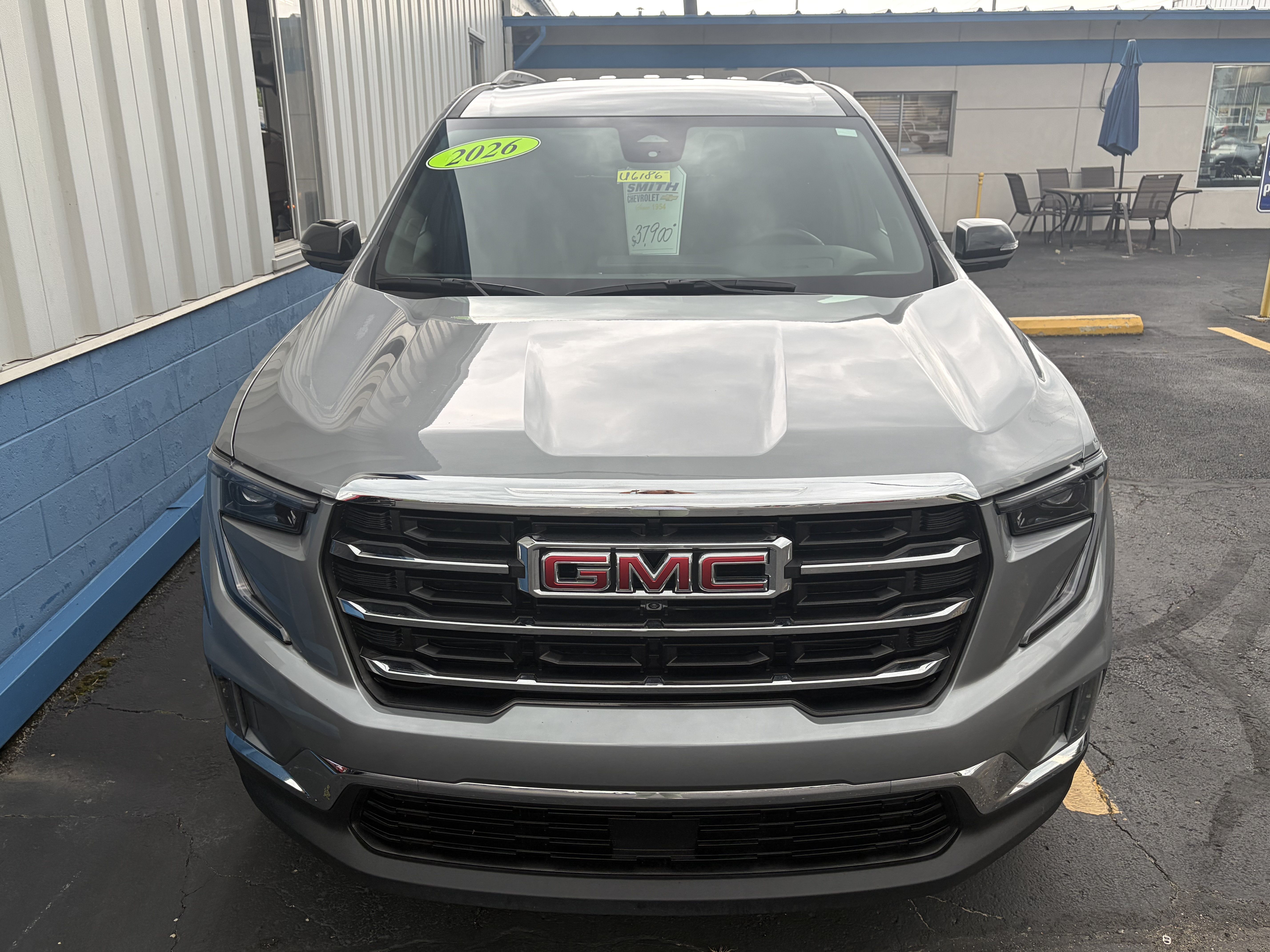 Used 2026 GMC Acadia Elevation w/ Elevation Premium Package FWD image 6