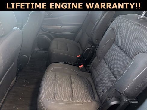 Used 2023 GMC Acadia SLE w/ Driver Convenience Package image 25