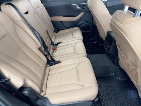 Used 2025 Audi Q7 2.0T Premium w/ Convenience Plus Package image 29