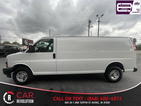 Used 2021 Chevrolet Express 2500 Extended w/ Driver Convenience Package RWD image 5