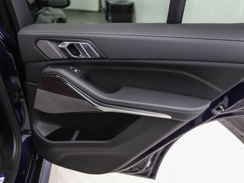 New 2026 BMW X5 xDrive40i w/ M Sport Package image 24