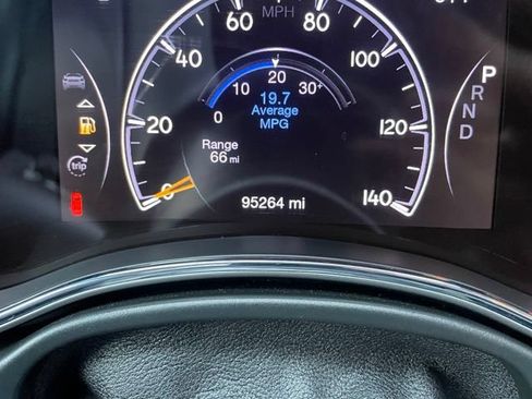 Used 2020 Jeep Grand Cherokee Altitude AWD/4WD image 17