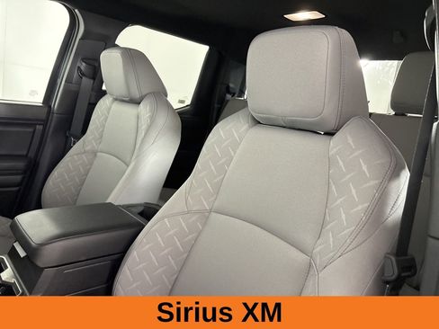 Used 2025 Toyota Tacoma SR5 image 10