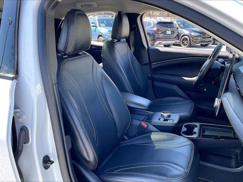 Used 2023 Ford Mustang Mach-E Premium image 8