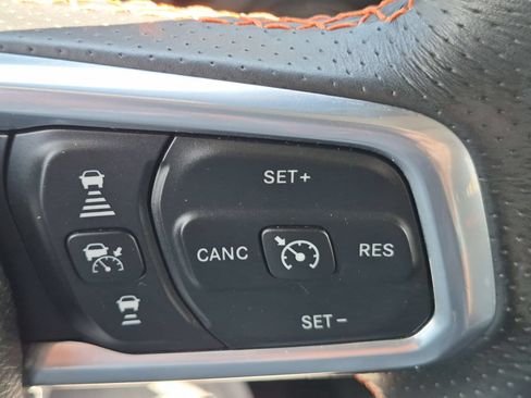 Used 2022 Jeep Gladiator Mojave w/ LED Lighting Group AWD/4WD image 17