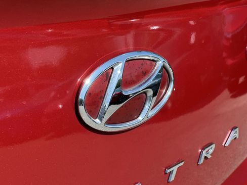Used 2019 Hyundai Elantra SEL FWD image 9