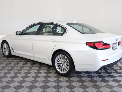 Used 2023 BMW 530i w/ Premium Package RWD image 5