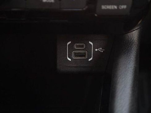 Used 2025 Jeep Compass Limited AWD/4WD image 17