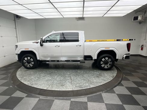 Certified 2024 GMC Sierra 3500 Denali w/ Technology Package image 9