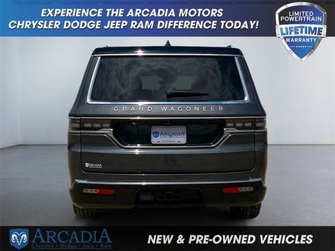 Used 2024 Jeep Grand Wagoneer L 4WD image 4