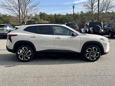 New 2026 Chevrolet Trax RS w/ Driver Confidence Package image 7