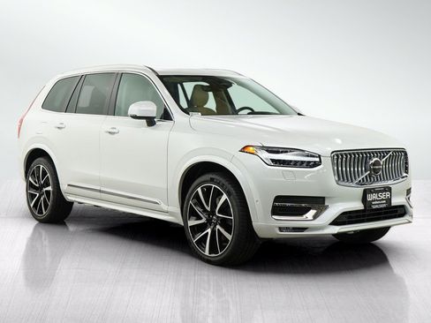 Used 2023 Volvo XC90 B6 Plus w/ Protection Package Premier AWD/4WD image 7