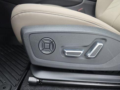 New 2026 Audi Q3 quattro 2.0T AWD/4WD image 29