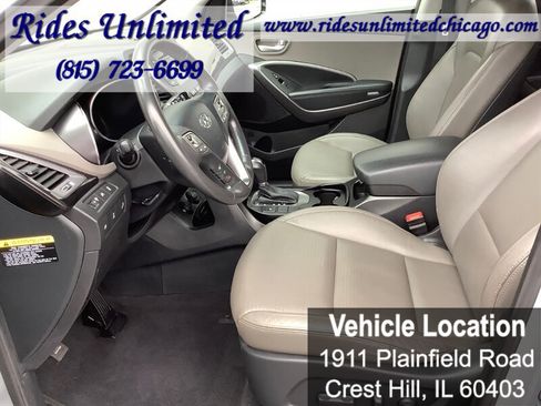 Used 2014 Hyundai Santa Fe GLS image 14