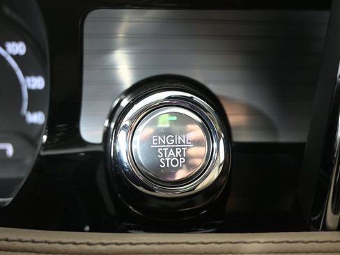 Used 2021 Lincoln Corsair Standard w/ Premium Package image 28