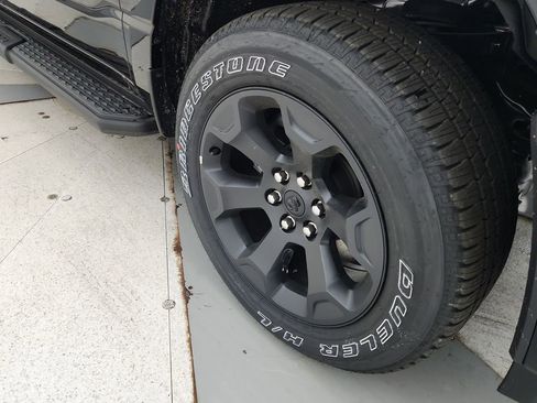 New 2026 RAM 1500 Express AWD/4WD image 31