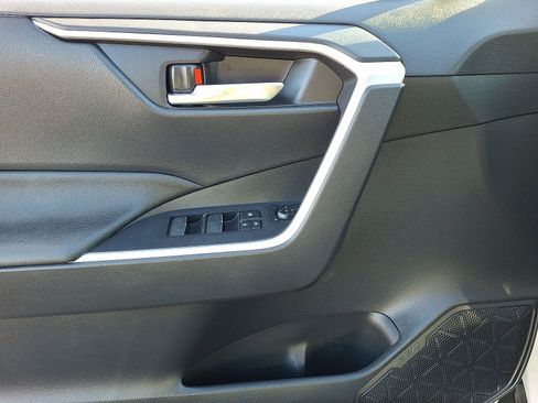 Certified 2023 Toyota RAV4 SE image 13