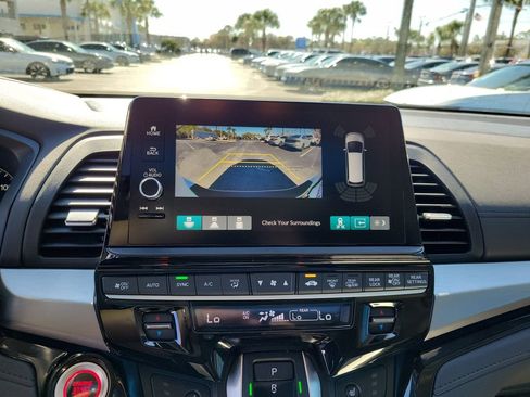 Certified 2025 Honda Odyssey Touring image 36