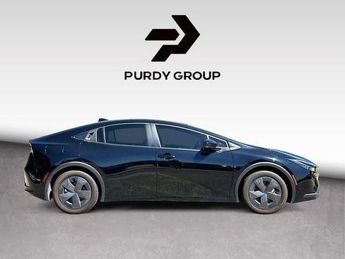 Used 2025 Toyota Prius Plug-In Hybrid FWD image 9