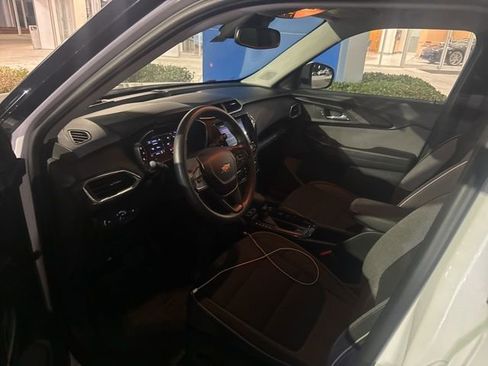 Used 2021 Chevrolet TrailBlazer LT w/ Convenience Package FWD image 33
