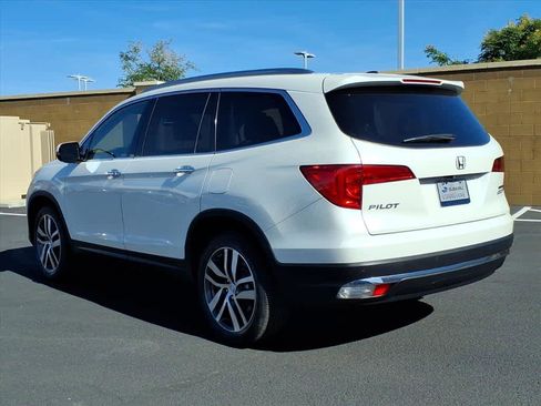Used 2018 Honda Pilot Touring image 5