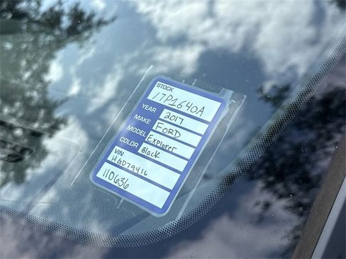 Used 2017 Ford Explorer Limited image 7