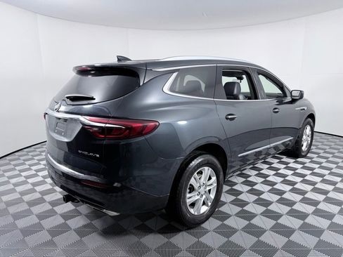 Used 2019 Buick Enclave Essence image 6