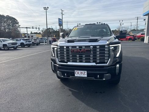 Used 2024 GMC Sierra 2500 Denali w/ Denali Reserve Package image 2
