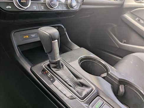 Used 2024 Honda Civic EX-L image 11