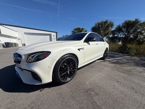 Used 2019 Mercedes-Benz E 63 AMG S image 31
