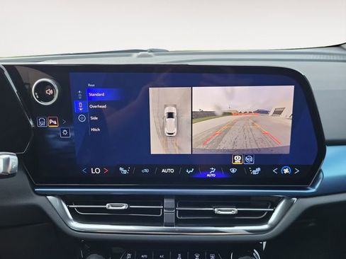 New 2026 Chevrolet Equinox EV LT image 19