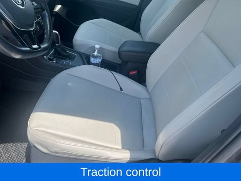 Used 2019 Volkswagen Tiguan SE FWD image 6