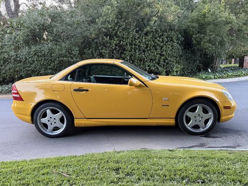 Used 2000 Mercedes-Benz SLK 230 image 10