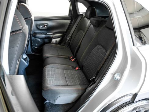 Used 2025 Honda HR-V Sport image 42